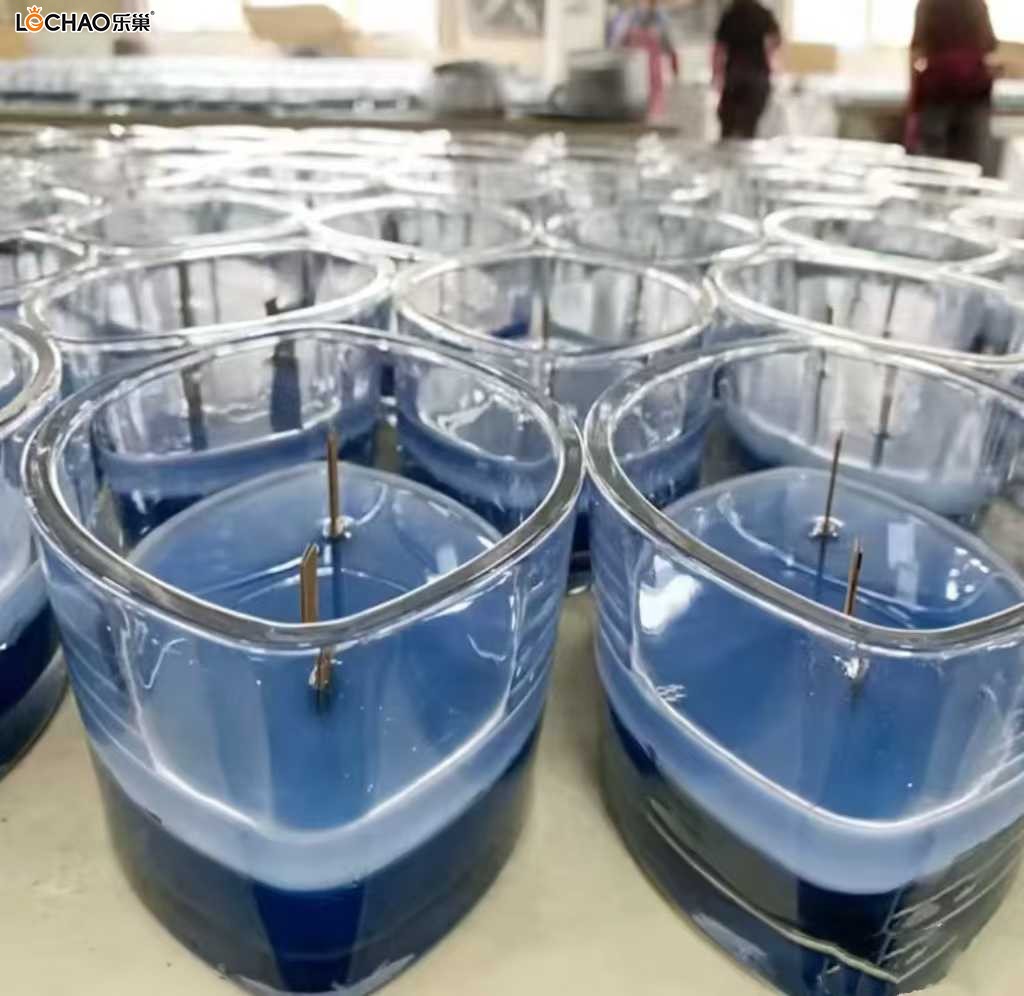 Boat-shaped glass double-wick scented candle