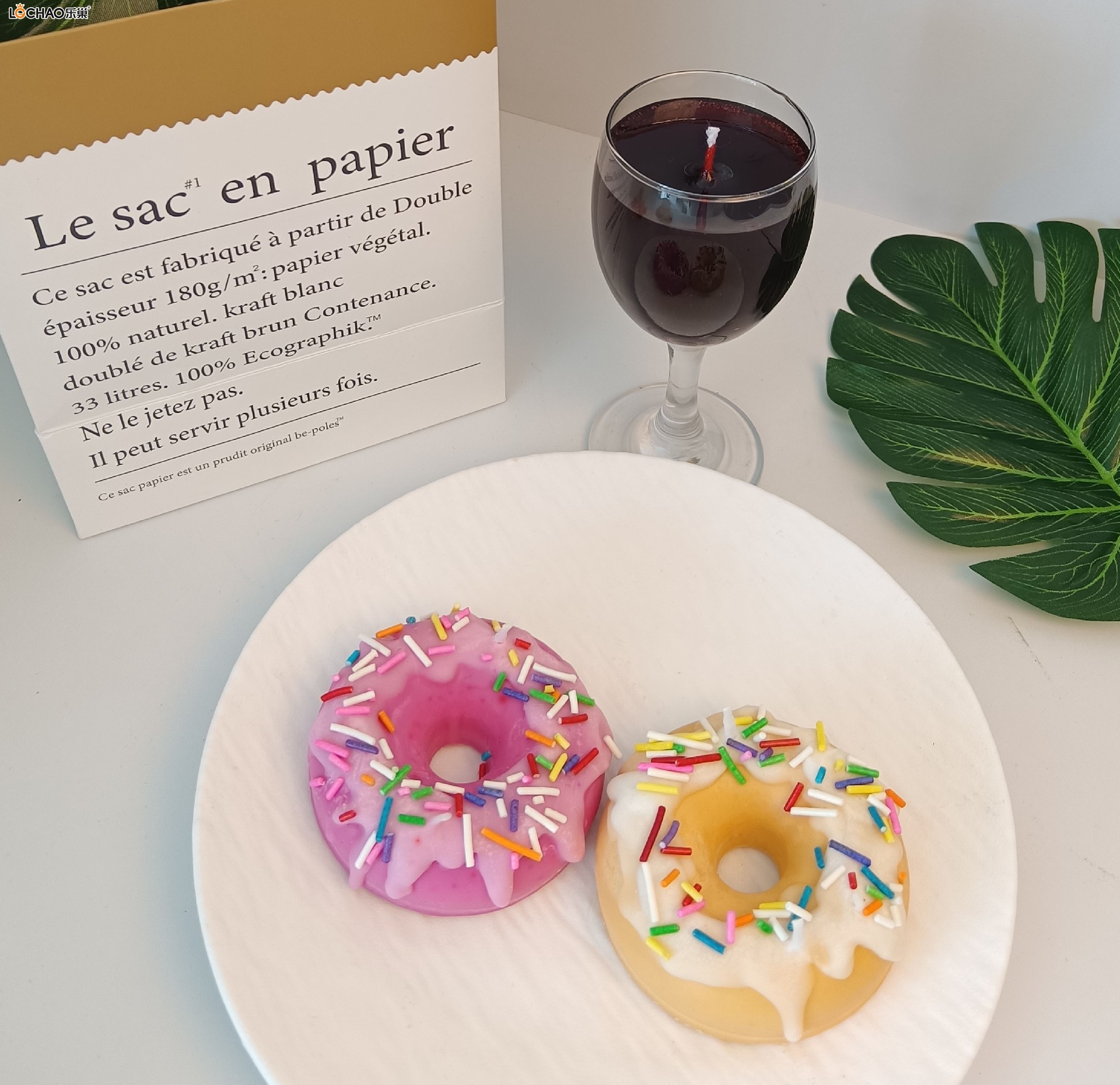 Donut scented candle