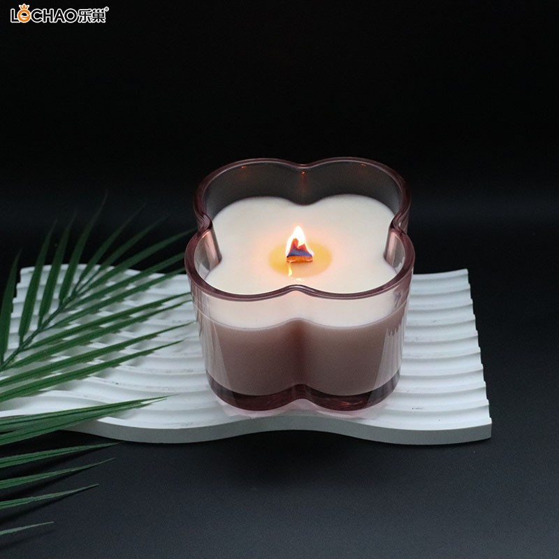 Four-leaf clover glass scented candle