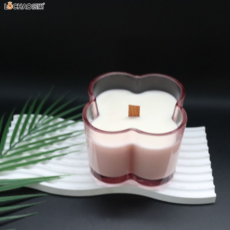 Four-leaf clover glass scented candle