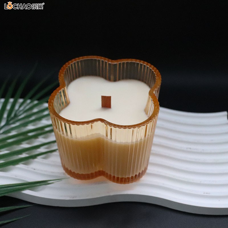 Four-leaf clover glass scented candle