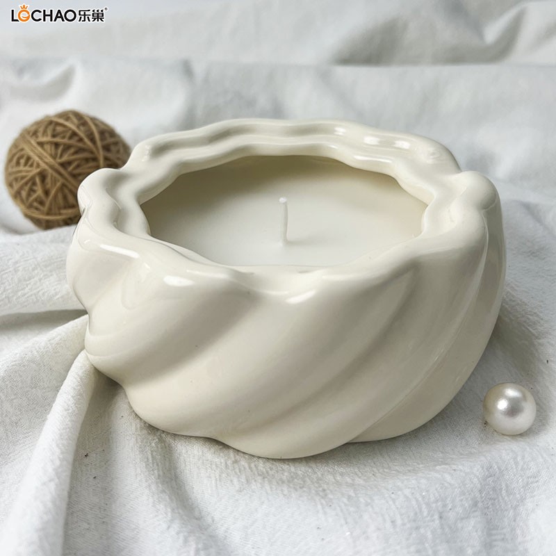 Large Wave Pattern Ceramic Cup Scented Candle