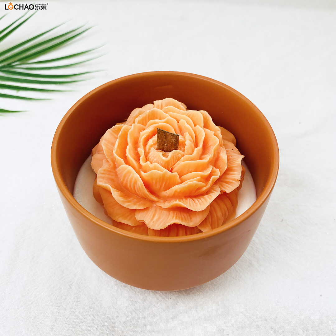 Stemmed Porcelain Cup Scented Candle