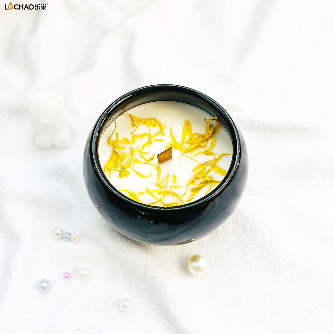 Round Dried Flower Ceramic Cup Scented Candle