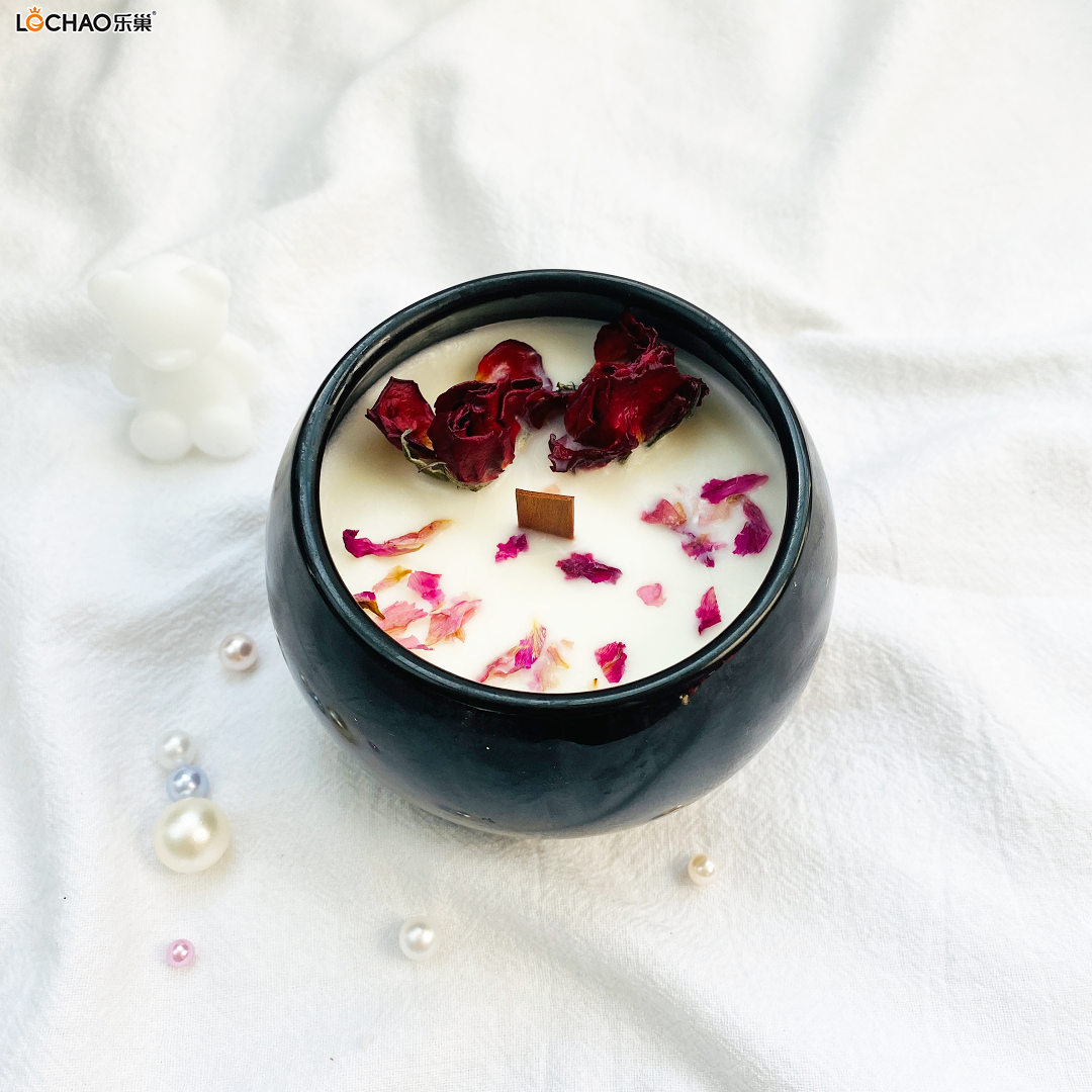 Round Dried Flower Ceramic Cup Scented Candle